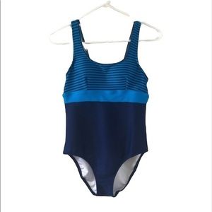 Lands' End Coastal Spirit One Piece Swimsuit. Padded Cups with Underwire size 4